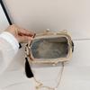 New Chinese Style Women's Embroidered Shell Handbag with Chain Strap Single Shoulder Bag Metal Clip Crossbody Bag Beaded Handbag