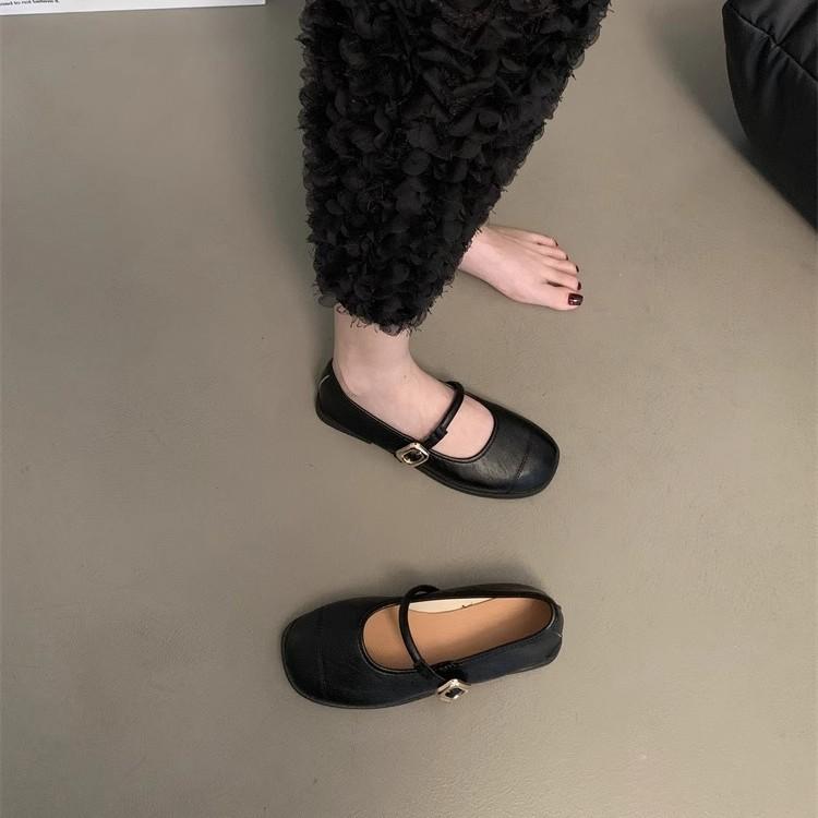 Scarpe Mary Jane da sera con vento gentile 2025 nuove francesi piccolo profumo temperamento testa rotonda bocca bassa rialzo interno