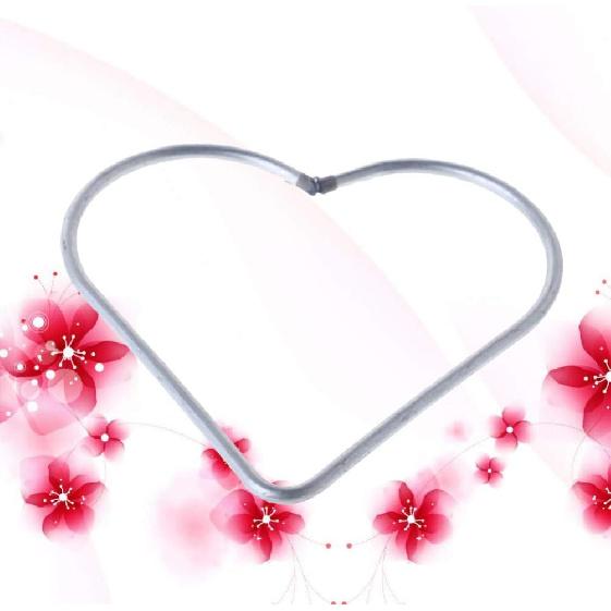 BESPORTBLE Dream Catcher Hoop: Heart Shaped Hoop Metal Rings Hoops Heart Shape Macrame Rings Hoops for DIY Craft Dream Catcher 12cm 10Pcs