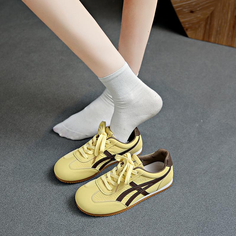 Niche Women's New Breathable Shoes Flat-bottomed Casual Versatile Sports Shoes