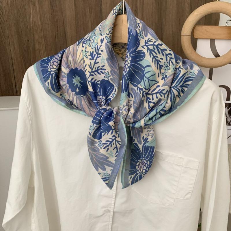 Square scarf new neck scarf scarf small shawl travel bag headscarf versatile cashew flower silk scarf