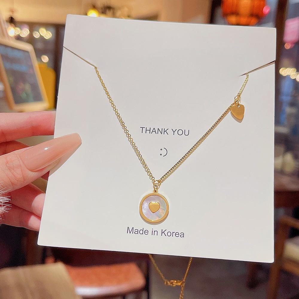Korean 18K Gold Titanium Steel Women's Clavicle Necklace - Versatile, High-End, Non-Fading Temperament Choker.