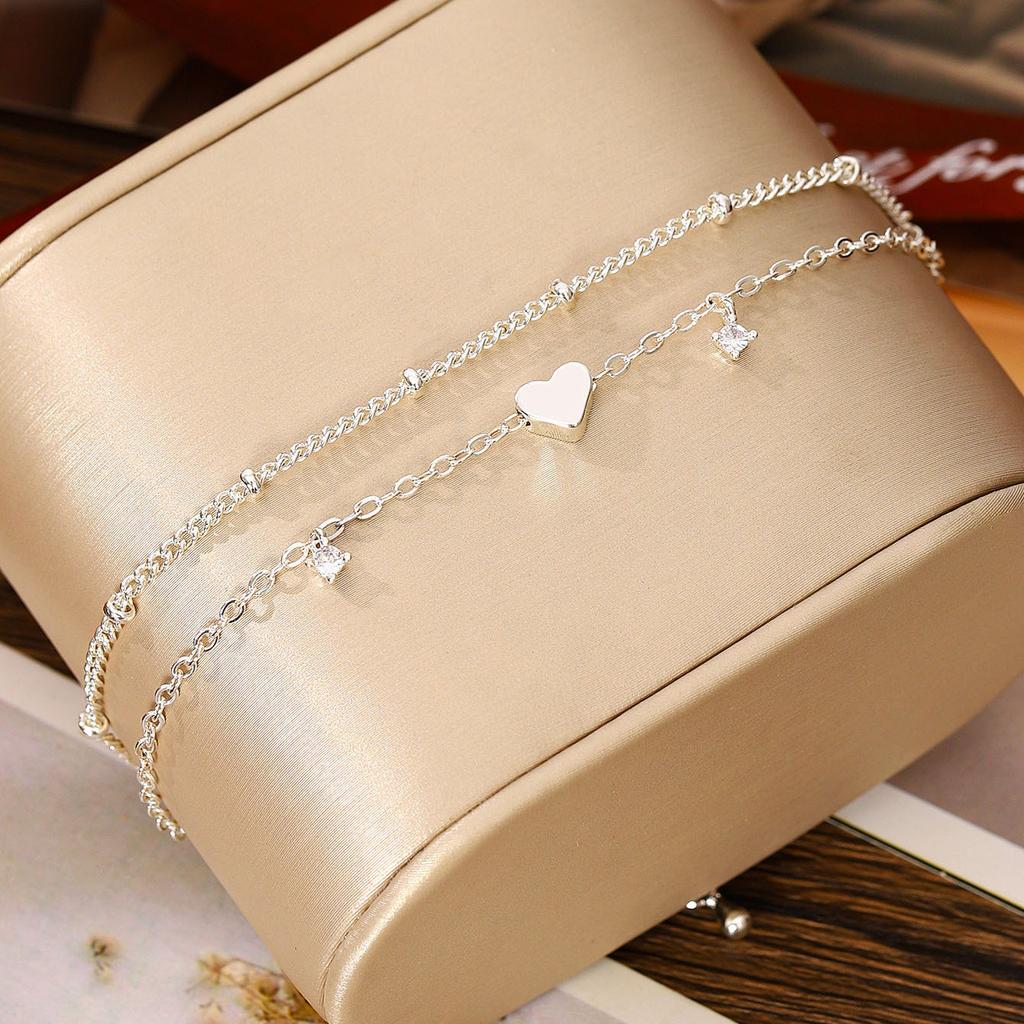 Modne Eleganckie Zestawy Bransoletek z Amuletami w Kształcie Serca dla Kobiet Vintage Minimalistyczne Wieloelementowe Skręcana Łańcuszkowa Metalowe Bransoletki Biżuteria