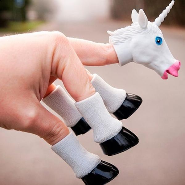 Licorne marionnette pour doigts