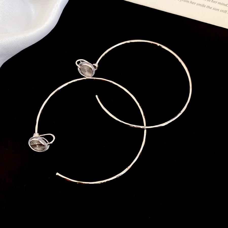 Brincos de Pressão Minimalistas Chiques para Orelhas Não Perfuradas, Estilo Europeu-Americano, Design Único, Acessório de Moda Versátil