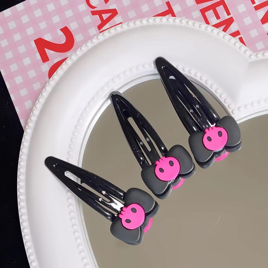 Y2K Punk Skull Hair Snap Clip Cute and Stylish Hair Tie for Women Perfect for Parties and Special Occasions