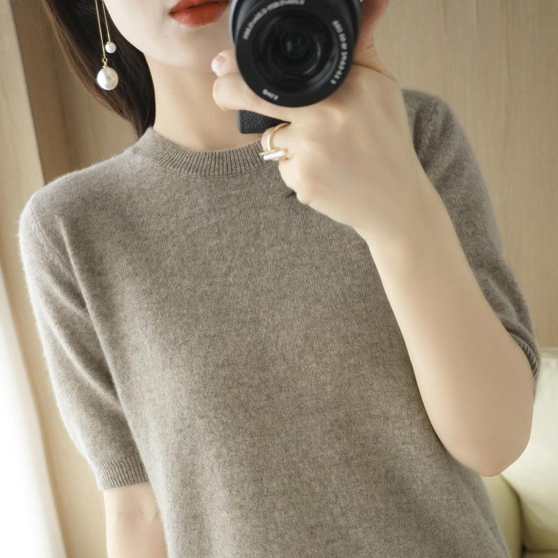 Spring and Autumn 2025 New 11 Color Round Neck Sweater Women's Pullover Knitwear Solid Color Long Sleeve Women's Thin Underlay Short Underlay Shirt