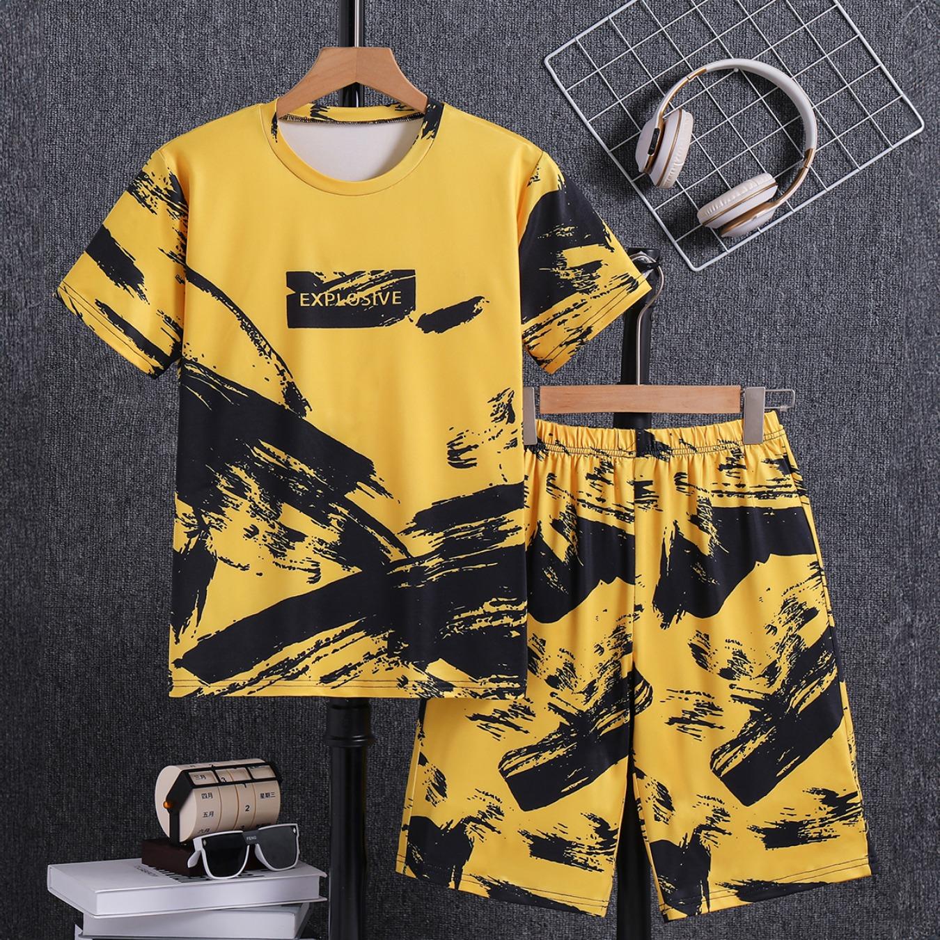 

Directional Opening, Hot Sale, Boys Letter Graffiti Printed Short-Sleeved Shorts Two-Piece 13-14Y
