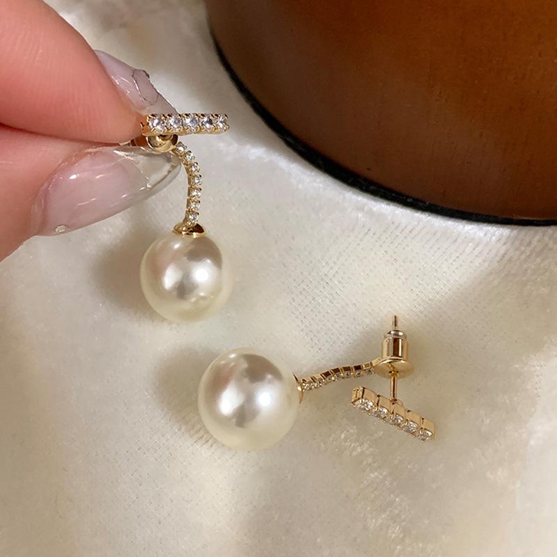 Dual-Wear Cubic Zirconia Pearl Tassel Stud Earrings: Unique, Fashionable, and Versatile Design for Women