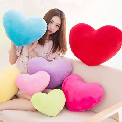 Oreiller en Peluche Cœur d'Amour Yousheng Doux Romantique en Forme de Cœur Coussin de Sieste Décoration Jouet en Peluche Canapé Lit Décoration Saint-Valentin Petite Amie
