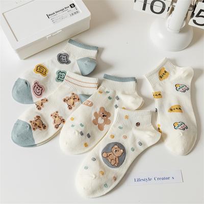 Female Spring and Summer Thin Fashionable New Cute Cartoon Bear Socks