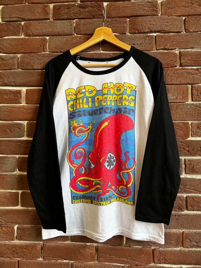 Rare Vintage 00s Red Hot Chili Peppers RHCP T Shirt Rock Y2K Unisex T-Shirt