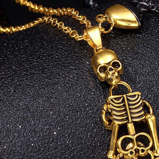 1 Pair Skeletons Holding Hands Necklaces Magnetic Skeleton Pendant Necklaces Set Vintage Skull Necklaces for Couple BFF Friendship Gothic Punk Lovers