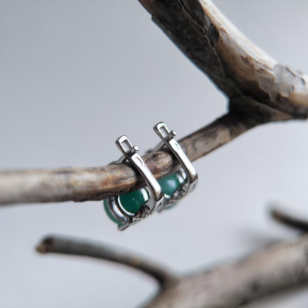 Stříbrné náušnice s přírodním smaragdem 4,525ct (2206330)