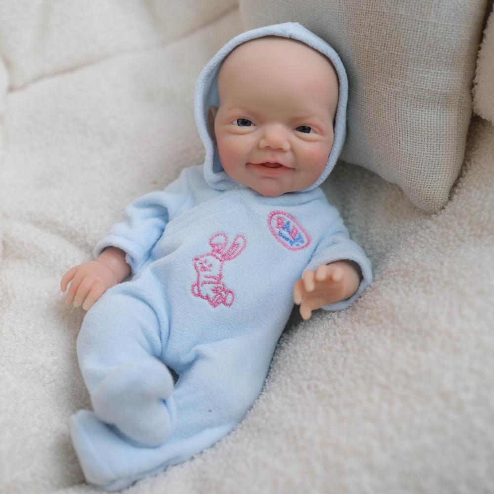 8 Inch Solid Silicone Rebirth Doll Charlie Rabbit Printing Blue Legged Pants Simulation Doll Soft Q Elastic Reborn Baby Doll for Child Christmas Gifts
