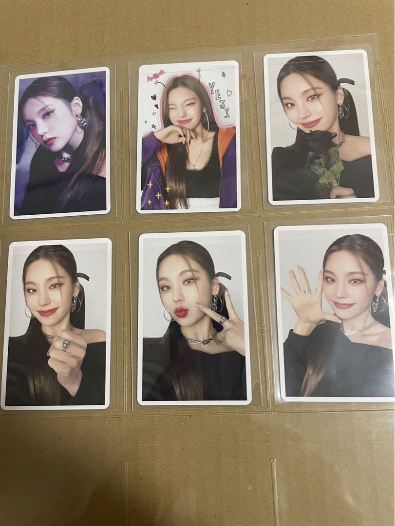 

[USED] ITZY Blah Blah Blah trading card set of 30, plus 5 HMV bonus cards
