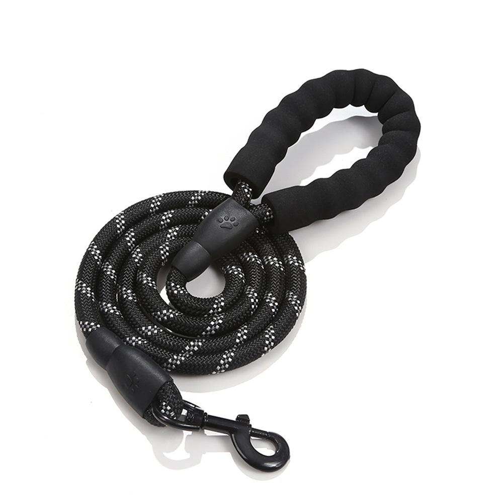 Dog rope explosion medium and large dog walking dog leash pet products explosion-proof nylon dog rope