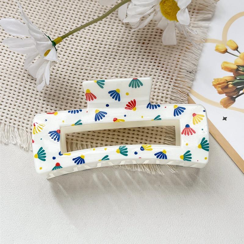 Uv-printed Square Hair Clips with A High-end Look. The Shark Clip Is Half-tied At The Back of The Head