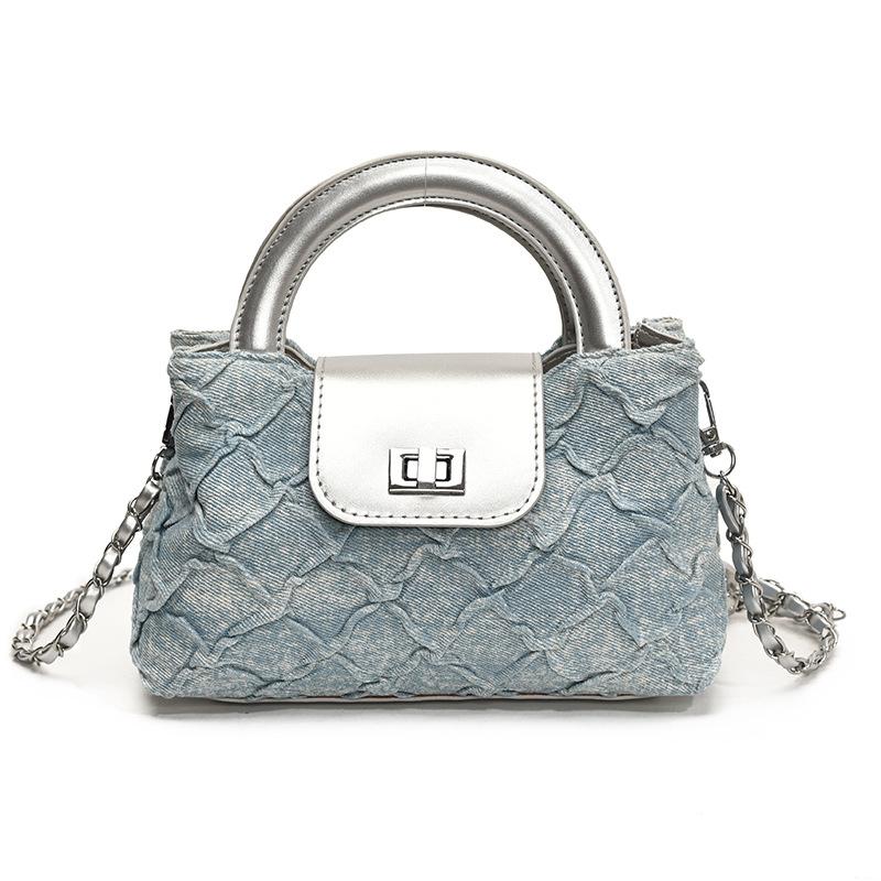 Fashion diamond chain portable small bag women's 2025 new niche design messenger bag popular commuter shoulder bag