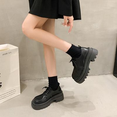 Schwarze runde dicke Sohle kleine Lederschuhe für Damen Frühling und Herbst 2024 neu erhöhend tief ausgeschnittene Einzel-Schuhe