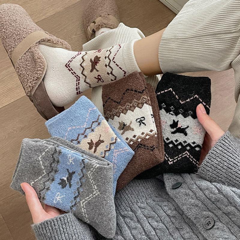Retro Splicing Cute Cartoon Puppy Socks British Style Thickened Warm And Versatile College Style Pile Socks