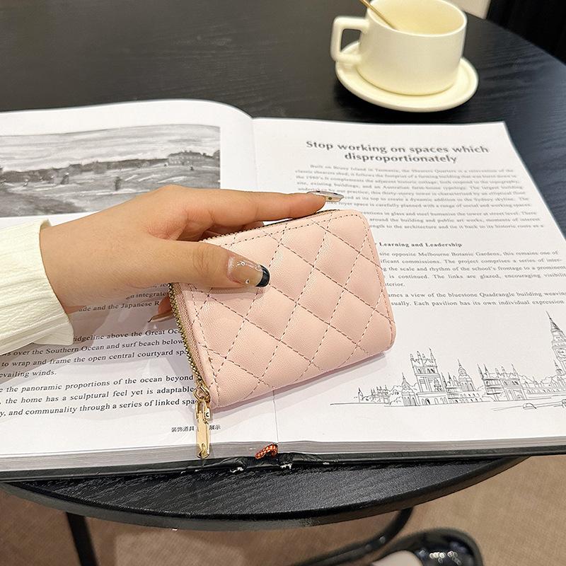 Lamb pattern organ card bag, women's multi-card position anti-theft brush, anti-degaussing bank card jacket, high-end exquisite card bag.