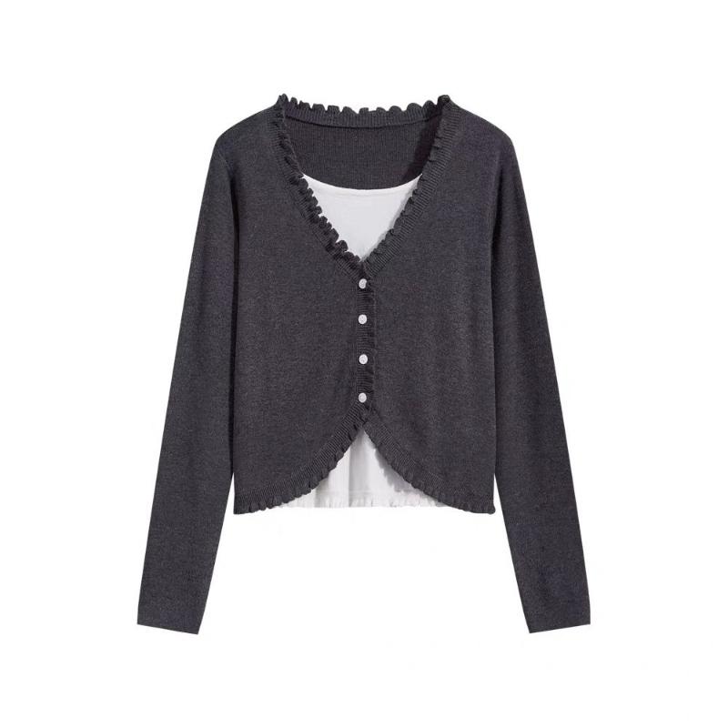 A New Style of Women's Spring and Autumn Simple Base Layer Sweater with Black Ear Trim, Featuring A Patchwork Fake Two-piece Knitted Sweater