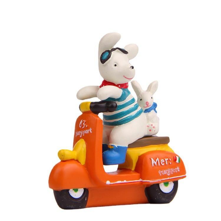 Resin Cartoon Dog Rabbit Miniature Ride Motorcycle For Desk Decor And Gift Giving