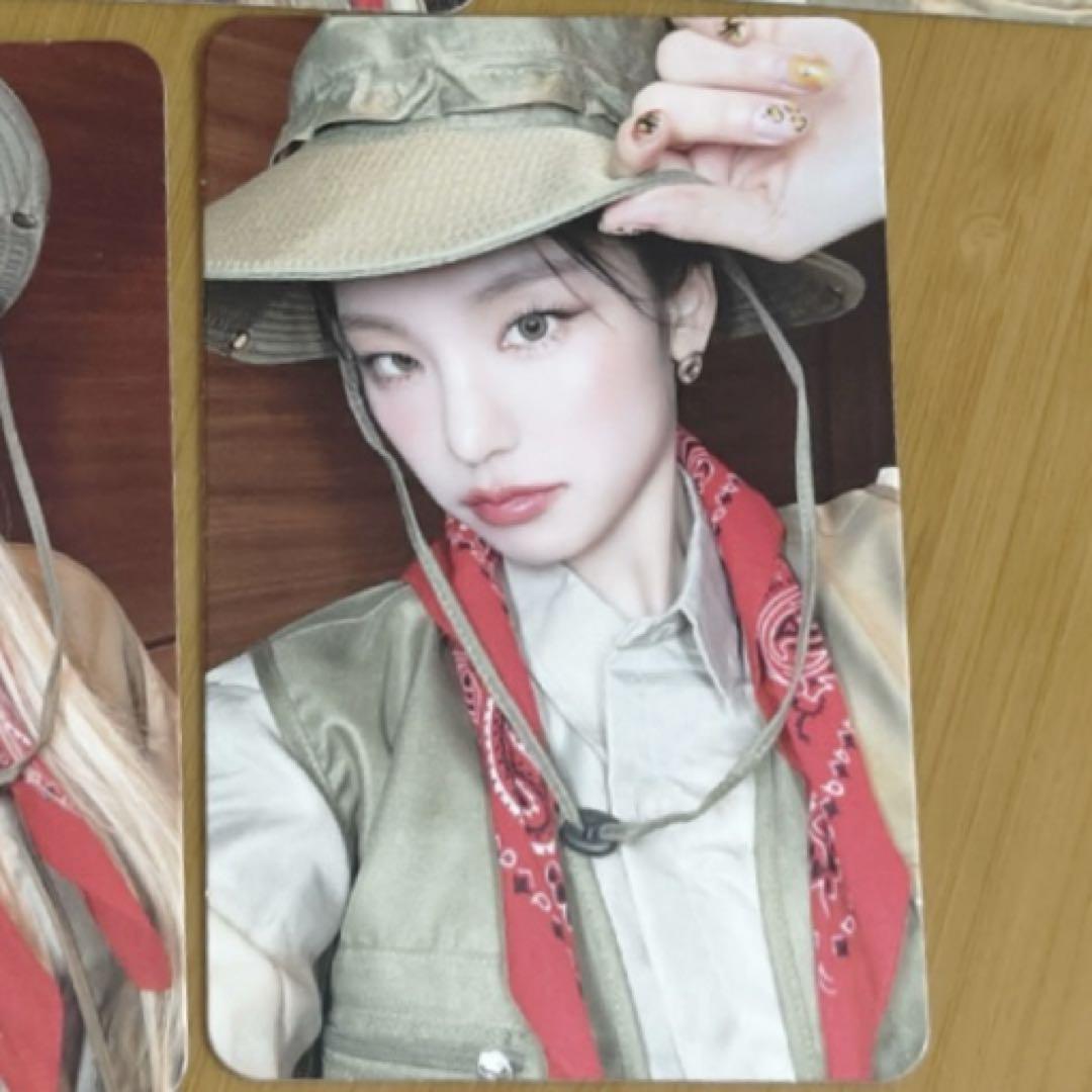 

[USED] itzy Yeji GOLD makestar Yonton Limited Expedition Trading Card