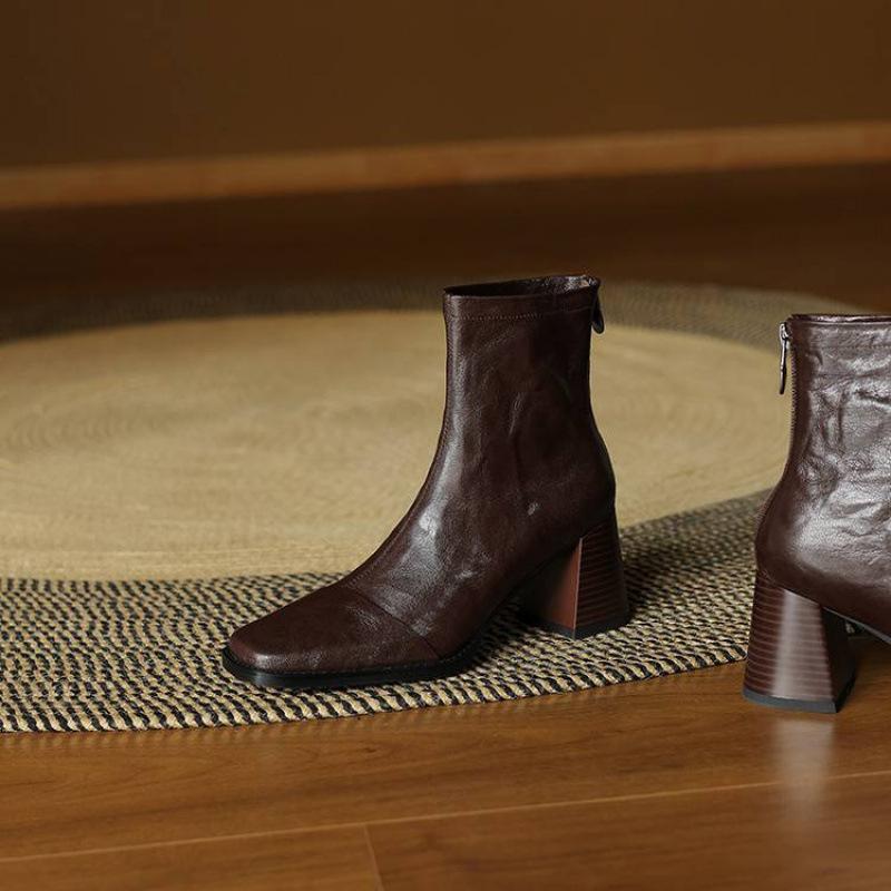Autumn and winter women's leather boots high heel large size women's boots zipper leather low tube student square head versatile cowhide short boots