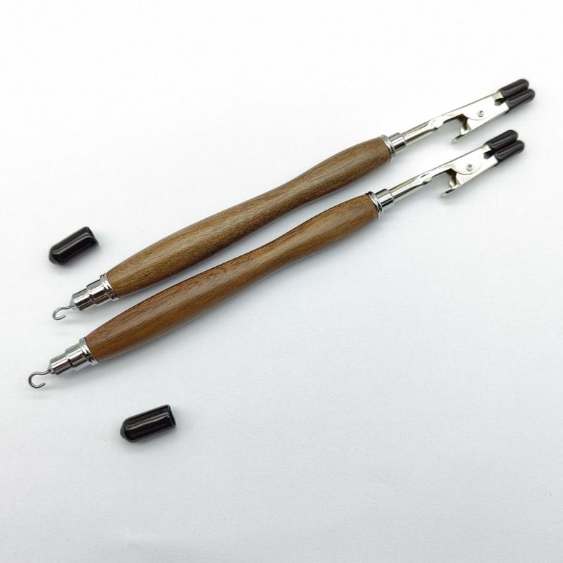Convenient Bracelet Jewelry Fastening Aid Wooden Pen Style Tool For Simple Bracelet And Watch Clasp Management