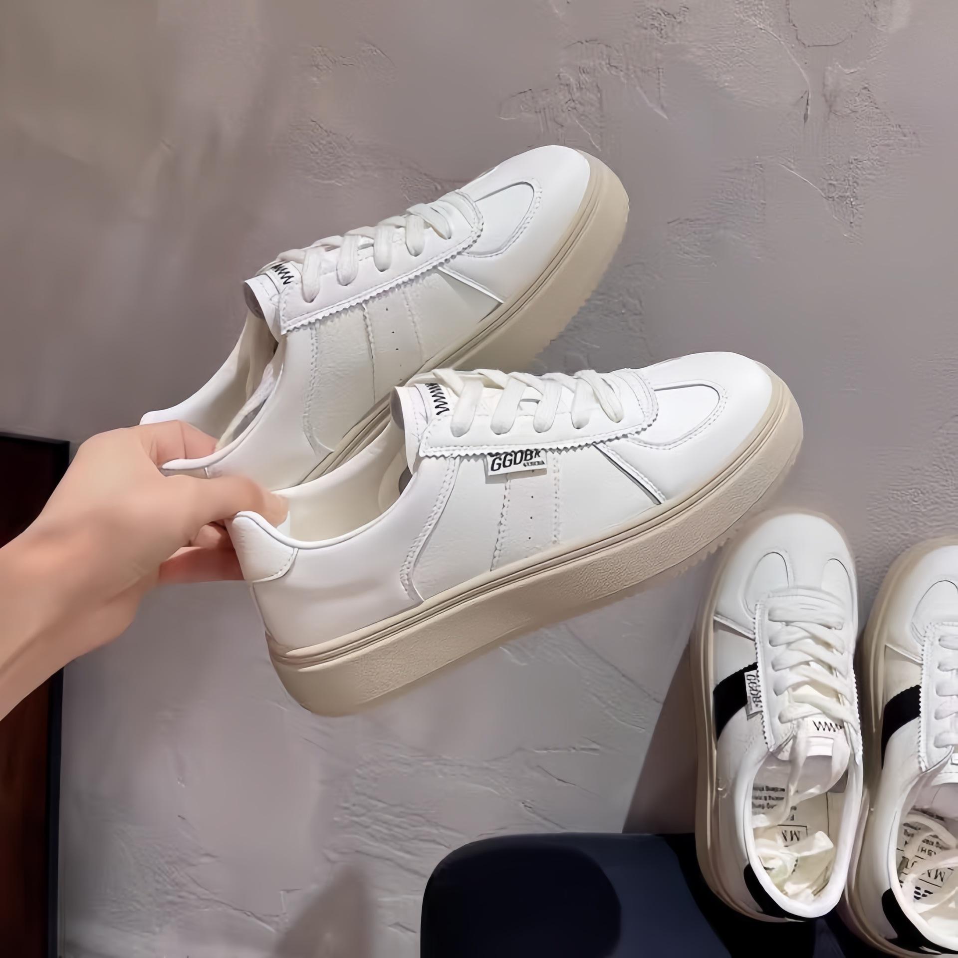 

Korean version of thick-soled heightened color matching German training shoes women s 2025 new comfortable and lightweight small sports and leisure bo 40 белый