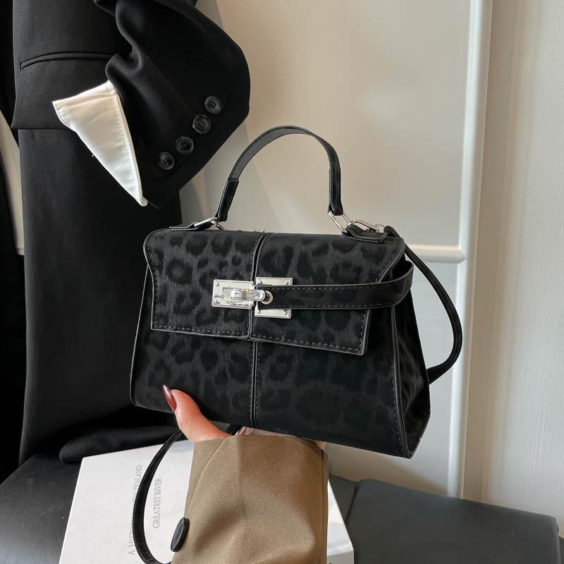 Handbag with Key Lock, Small Exclusive and Luxurious Crossbody Bag, Small Square Bag