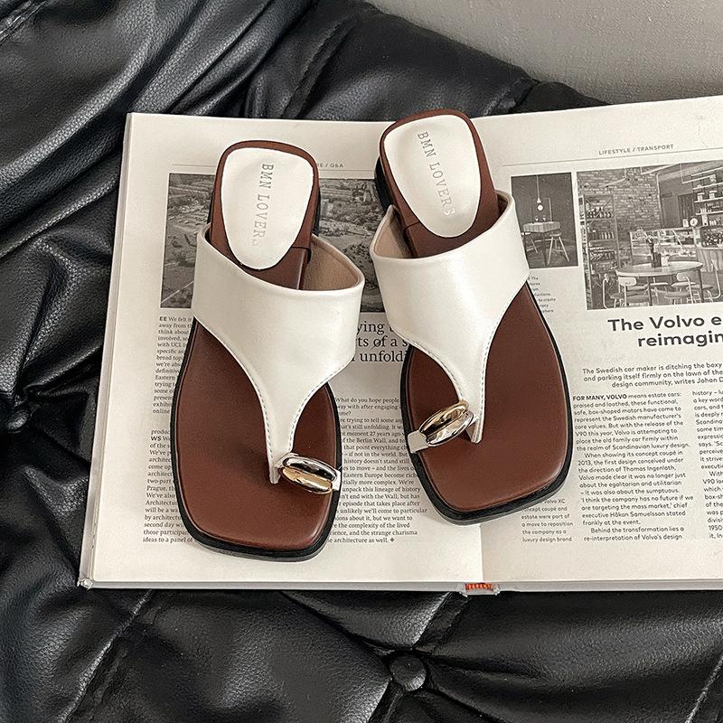 Fashion Summer Retro Leopard Metal Buckle Clip Toe Slippers for Women Wedges Middle Heel Fashion Outer Wear Flip Flops Beach Slides