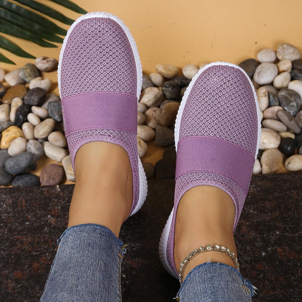 Women's Slippers, Wearing Thick-soled Women's Sports Slippers On The Outside, and Women's Breathable Semi-slippers