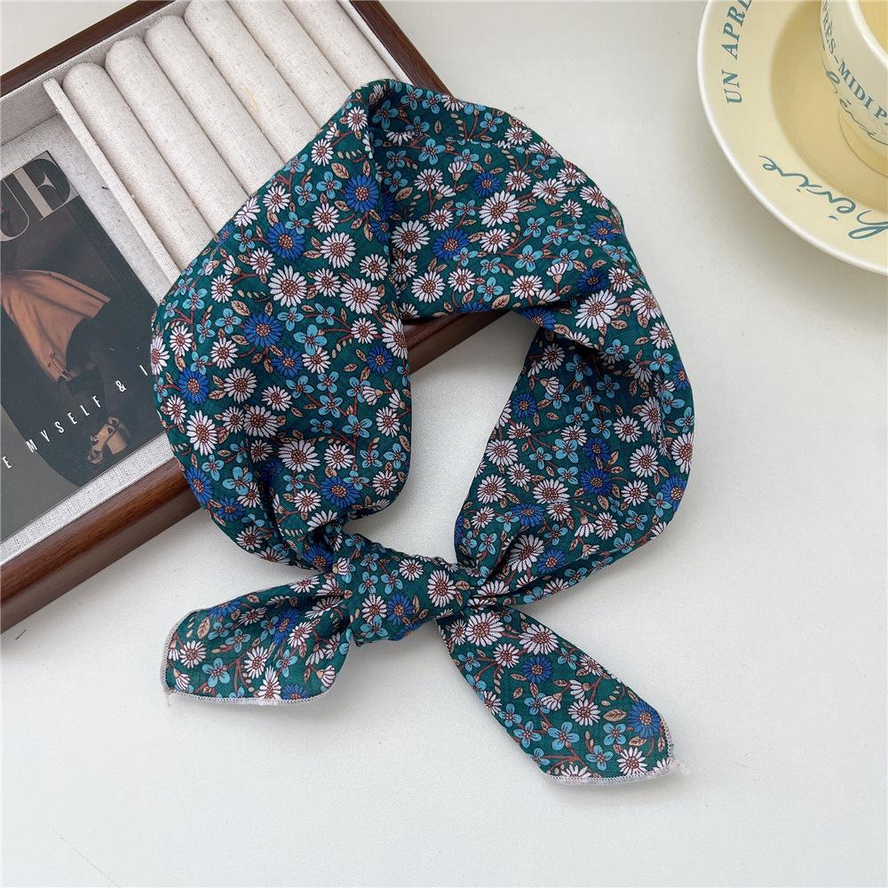 Versatile Women's Cotton Linen Silk Scarf – Spring/Autumn Neck Protector & Fashionable Head Scarf with Foreign Style