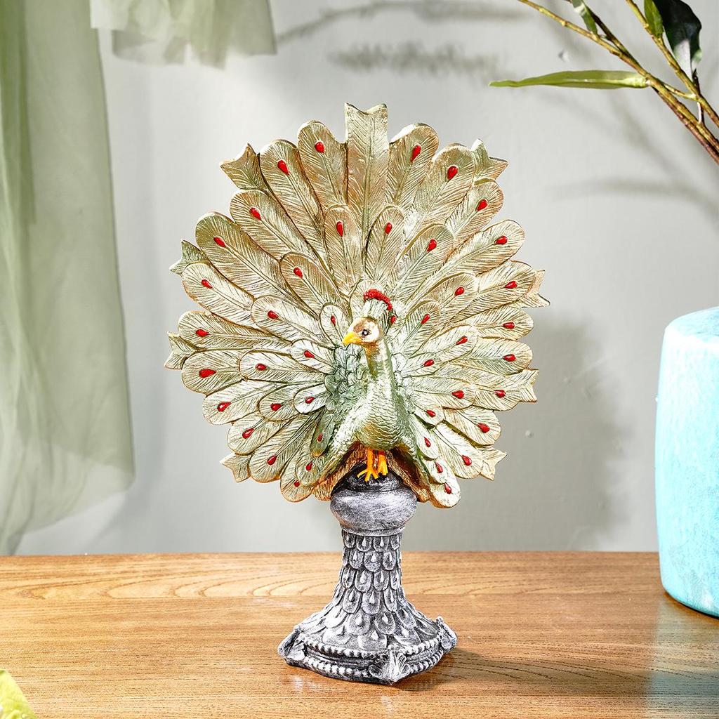 European Peacock Ornament: Elegant Resin Craft for Living Room and Entryway Décor