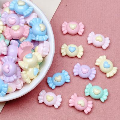 30 Stück Neu Süß Kawaii Cartoon Gemischte Farbe Süßigkeiten Herz Serie Harz Scrapbook DIY Maniküre Hochzeit Haarnadel Zubehör Basteln A129