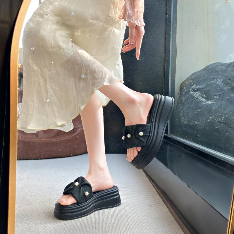 Fashion Slippers Casual Low Summer Women's Shoes Slides Platform Pantofle Rubber Flip Flops Flower Luxury 2025 Hawaiian Hoof Heels Rome