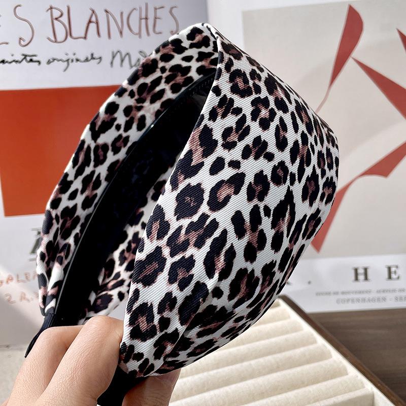 French Elegance Black Series Pearl Headband with Teeth - Autumn/Winter Collection