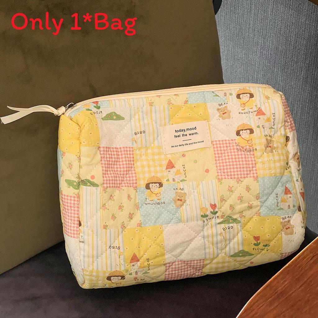 Polyester Girl Makeup Bag With Landscape Pattern And Vintage Style For Daily Use