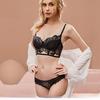 Verführerisches Deep-V-Spitzen-Push-Up-Dessous-Set für betonte Kurven