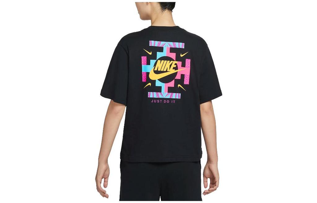 Nike T Shirts Women's Black Crew Neck Moderate Straight Fit FB8210-010