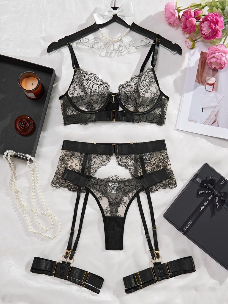 New Design Delicate Embroidery Lace See Through Women's Lingerie Set Sexy Luxury Garter Belt Mesh Bra and Panty Set