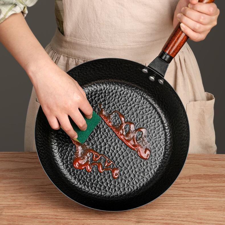 Handmade Iron Pan Stir Fry Pan Old-fashioned Stir Fry Pan Milk Pan Non Stick Pan Induction Cooker Uncoated Iron Pan