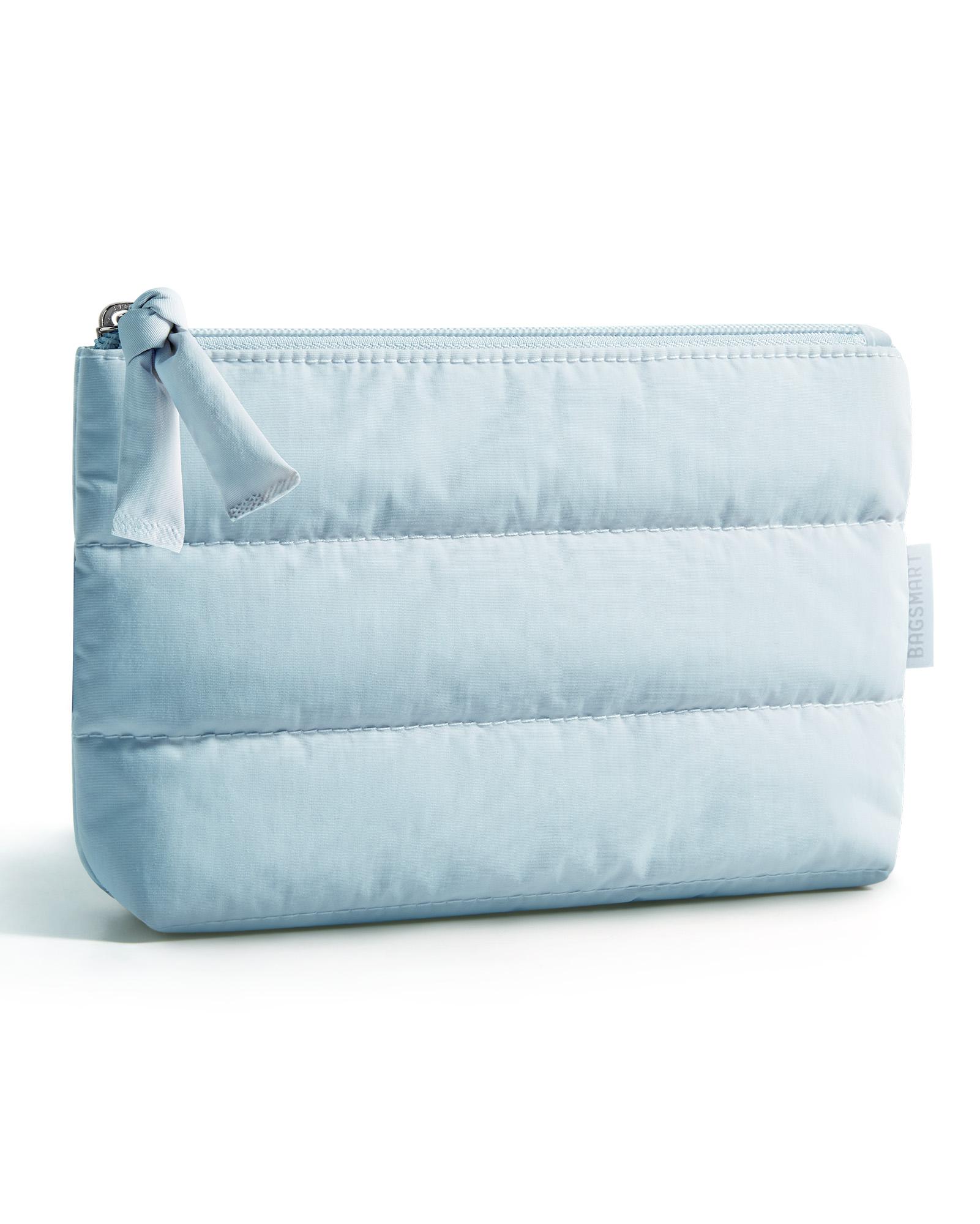 

BAGSMART Puffy Cosmetic Bag Small Spacious Water-Resistant Makeup Organizer Travel Pouch for Skincare & Electronics Daily Use baby голубой