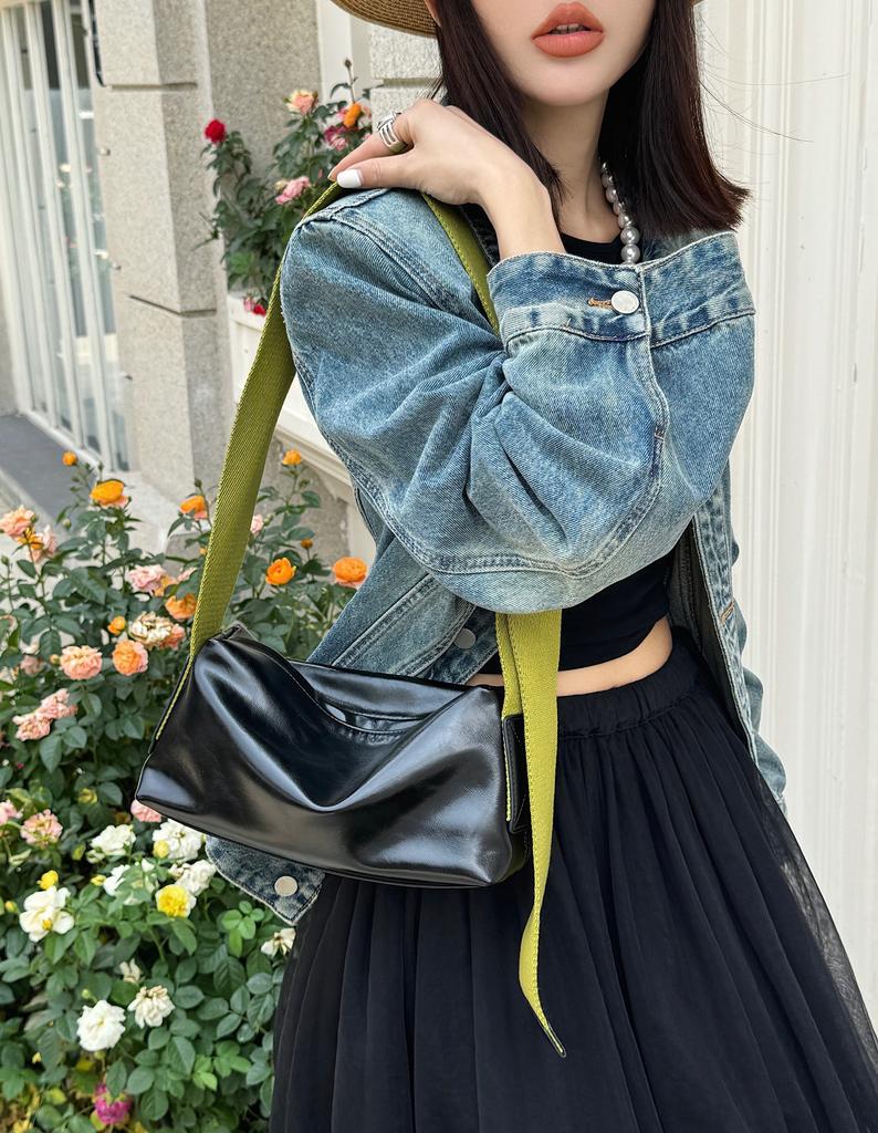 Korean-Style Women's Genuine Leather Crossbody Bag with Wide Strap - Streetwear Shoulder Bag 2026 Summer Square Pillow Bag