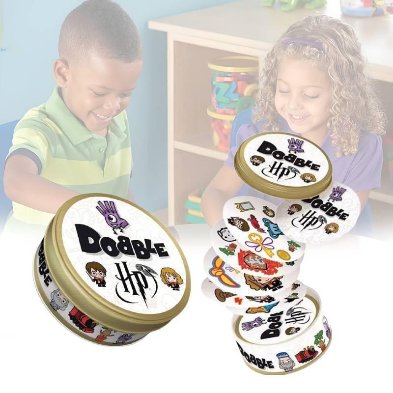 Spot It Rodinná karetní hra Zábava pro všechny věkové kategorie Poutavá vizuální párovací hra pro děti