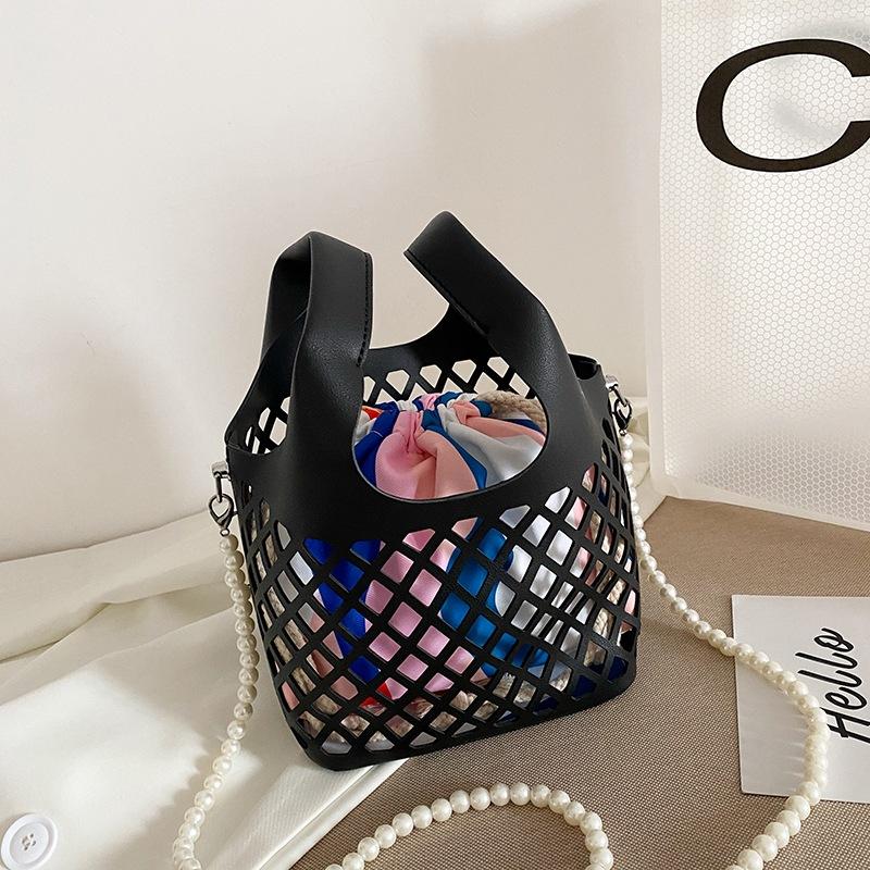 

Trend bucket bag, simple and beautiful personality, fashion trend retro portable 2024 new summer shoulder messenger bag чорний