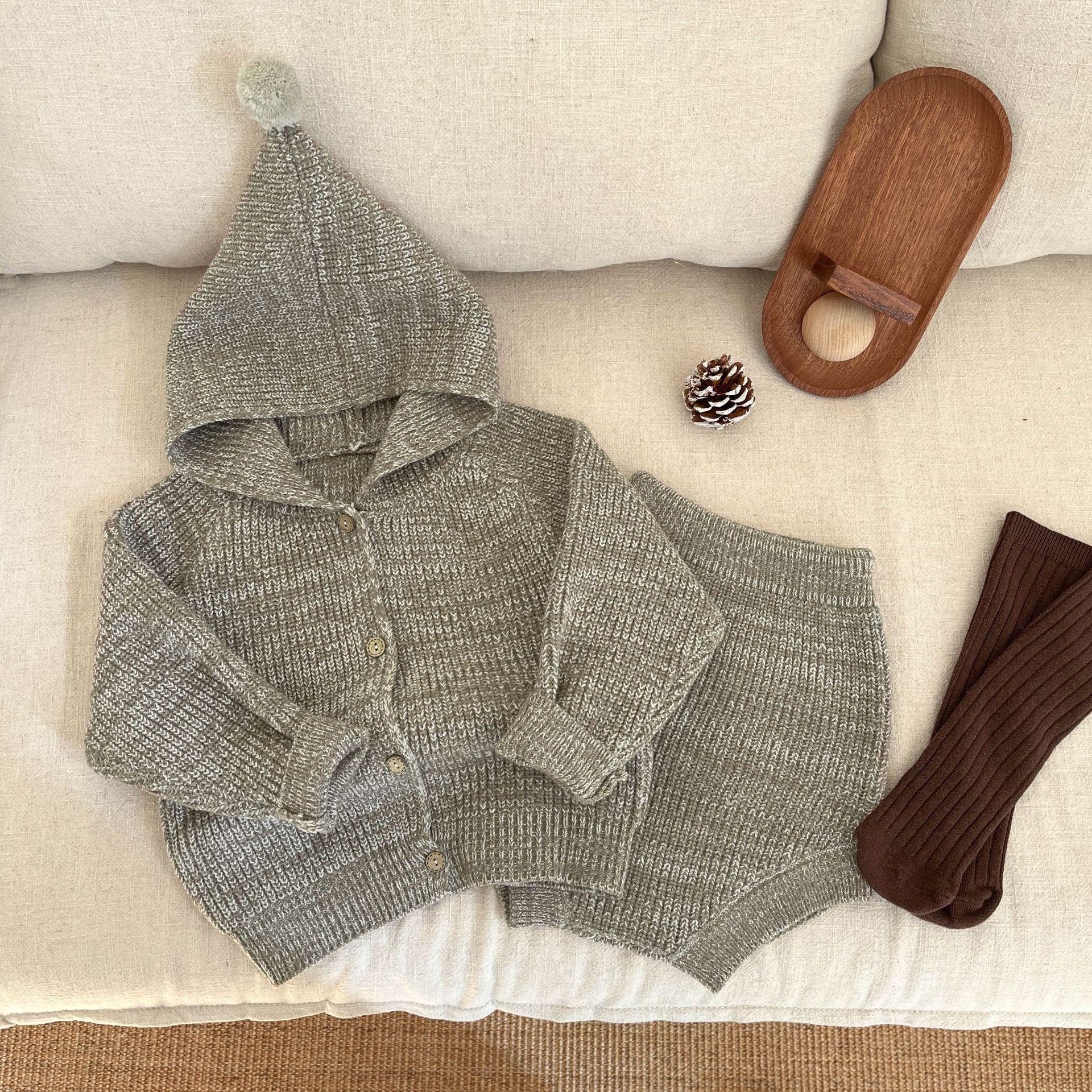 

Корейский весенний детский свитерный комплект: Повседневный вязаный кардиган с капюшоном и шерстяные шорты для мальчиков и девочек 73 cm